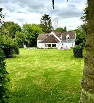 Fyfield Maison | Perfect country cottage retreat!