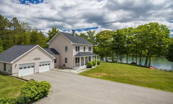 Harpswell Maison | Perfect family vacation home with beautiful views and great outdoor space