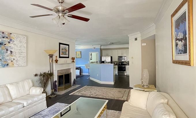 Buckhead Appartement | Perfect for couples/families/traveling workers & friends. *THE PERFECT LOCATION*
