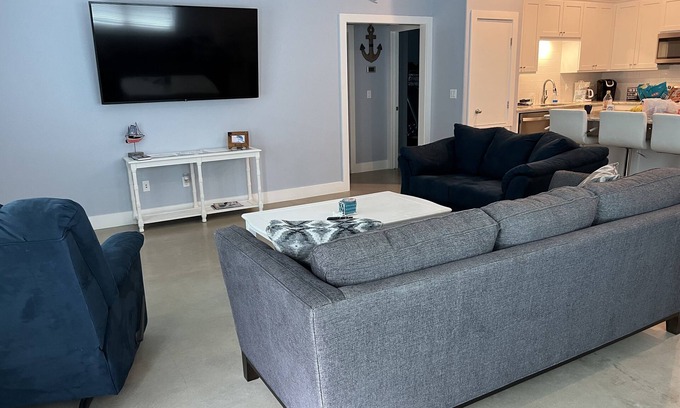Port O Connor Maison | Perfect for fishermen and families for your stay in Port O'Connor!