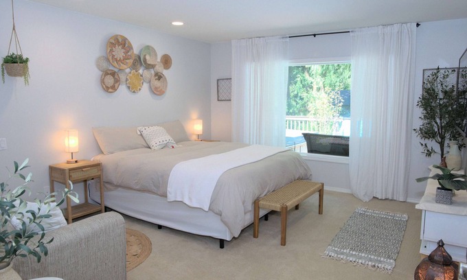 Lake Marcel-Stillwater Maison | Perfect Getaway★ King Suite★Private Hot Tub★Fire Pit