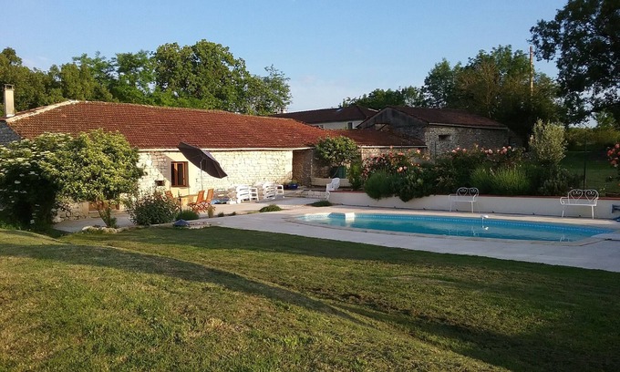 Montaigu-de-Quercy Cottage | Gîte parfait pour un couple