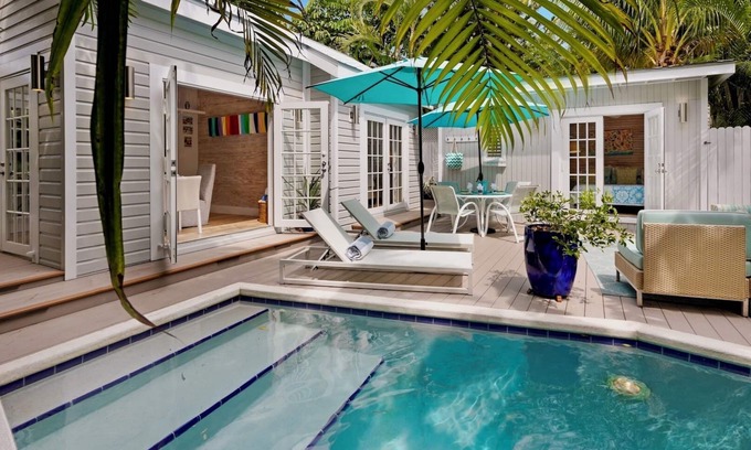 White Street Gallery District Maison | **PERFECT HARMONY @ MIDTOWN** Home & Pool + LAST KEY SERVICES…