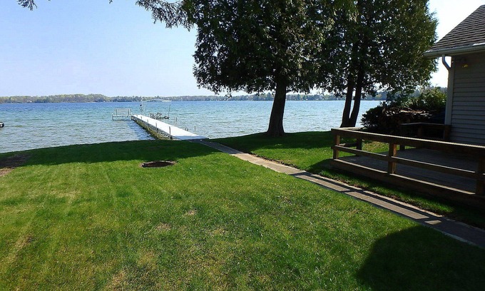 Suring Cottage | Parfait Kelly Lake Getaway 45 minutes de Green Bay!