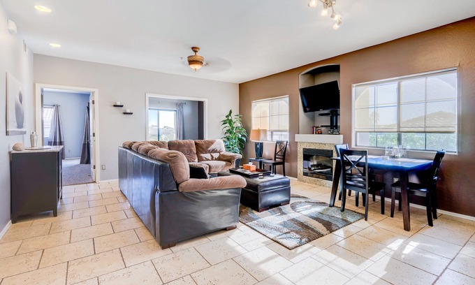 South Scottsdale Copropriété | Emplacement incroyable dans le couloir de la station Scottsdales avec piscine chauffée