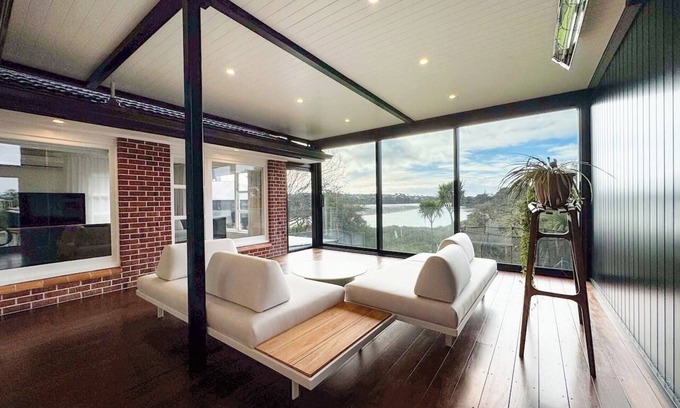 Te Atatu Peninsula Maison | Perfect Peninsular Location - 3 BR family home.