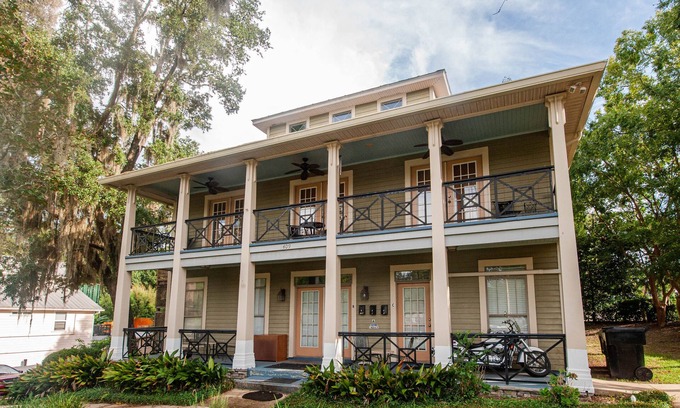 Tallahassee Maison | Perfect place for last minute staycation! The Roost in Midtown