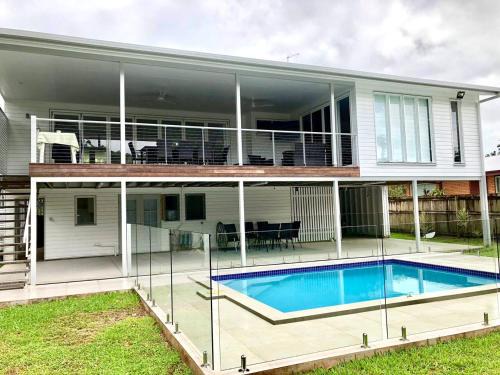 Edge Hill Maison | 'Perfect Pool House' Idyllic Tropical Retreat