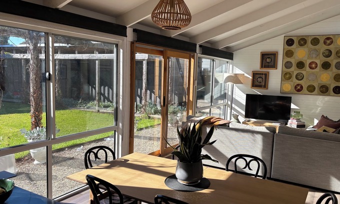 Somers Maison | Perfect position in Somers - 150m to beach and 3 minutes walk from cafe
