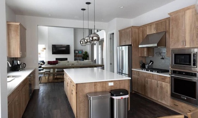 Cottonwood Heights Maison | Perfect Preview of Utah Snow Life in New Ski House