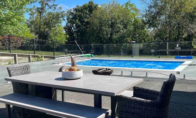 Tauriko Maison | Perfect retreat - 5 bedroom home with pool and spa