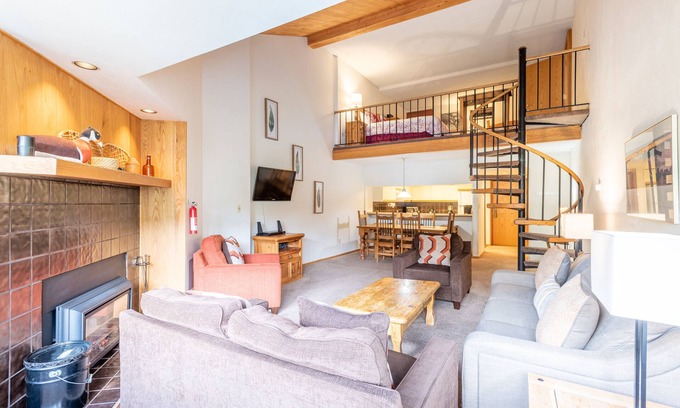 Copper Mountain Copropriété | Perfect Ski-in/out condo Center Village, Free Parking, WiFi, Amazing views
