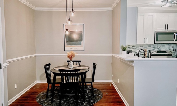 Mount Pleasant Copropriété | Perfectly located 2 bedroom condo at Seaside Farms