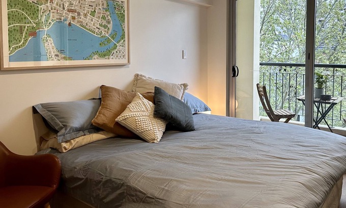East Perth Appartement | Perfectly situated at Claisebrook Cove, fresh Studio apartment, with pool access