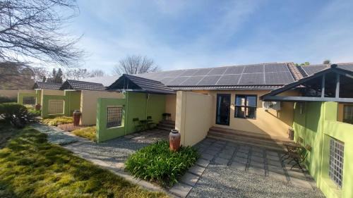Secunda Lit Et Petit-Déjeuner | Perfek Stay Guesthouse