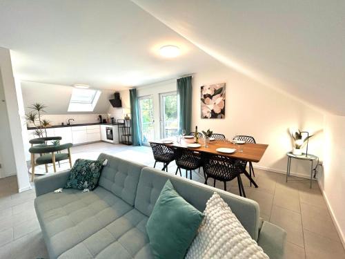 Fahrenzhausen Appartement | Perfekt für 6! Küche Parkplätze Flughafen