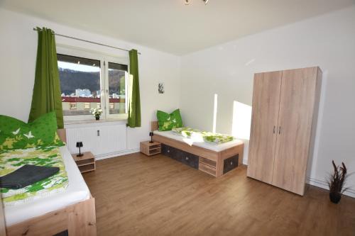 Straßgang Appartement | Perfekt Für Gruppen, 5 Einzelbetten
