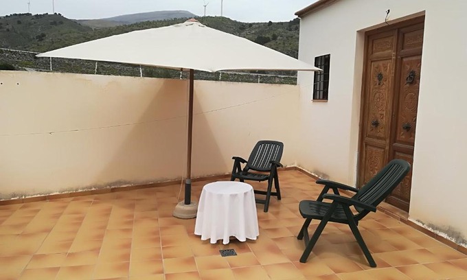 El Pinar Maison | PERGAR DESCANSO-15 minutos Playa-Puerto-Motril Ferry