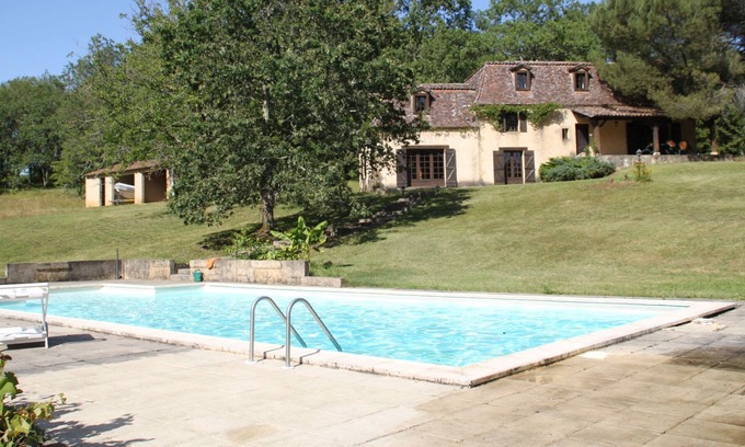 Campsegret Maison | Périgourdine house with swimming pool and private pond