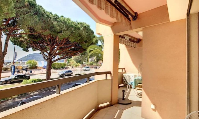 Mandelieu-la-Napoule Beach Appartement | Perle rare 2 pièces au pied de la plage et piscine résidence
