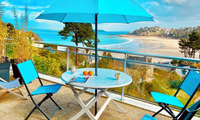 Perros-Guirec Appartement | Perros Guirec /vue mer/plage 100m / parking privé .