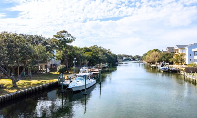 Brigands' Bay Appartement | Pescadora by Rather Be Properties