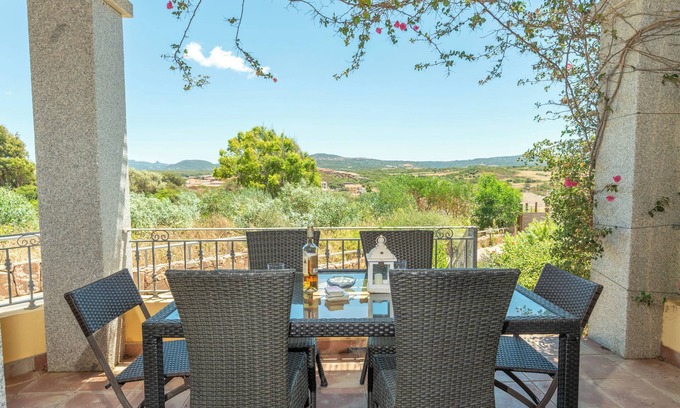 Santa Teresa di Gallura Villa | Villa Diomede avec Wi-Fi, jardin et terrasse, animaux de compagnie admis.