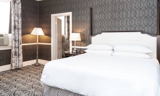 Historic District Hôtel | Pet-friendly Accommodation at Historic Inns of Annapolis! Enjoy Historic Views!