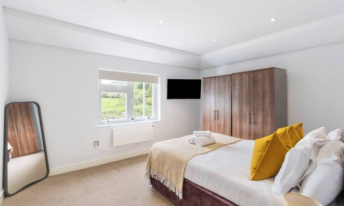 Brentwood Appartement | Elegant 1-Bed Comfort in Shenfield Centre