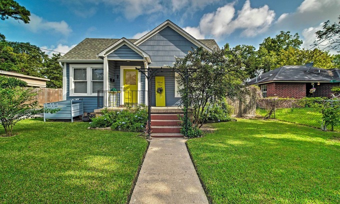Brenham Cottage | Pet-Friendly Brenham Cottage w/ Yard!