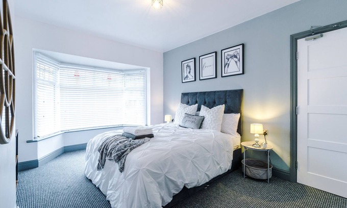 Bispham Maison | PET FRIENDLY | FAMILY ACCOMMODATION | SLEEPS 8