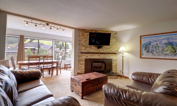 Copper Mountain Village Copropriété | Pet-Friendly, Great Views, Large Sleeping Capacity, Walk to Lifts - BE306