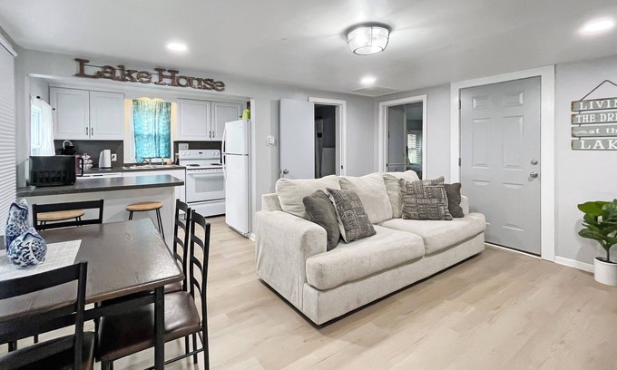 Topeka Maison | Pet Friendly Home by Lake Shawnee!