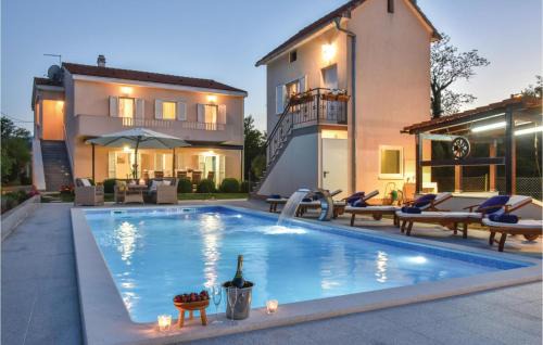 Citluk Maison | Pet Friendly Home In Karakasica