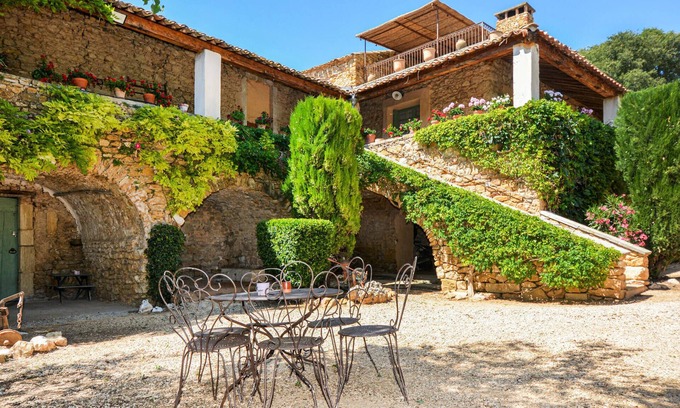 Baron Maison | Maison acceptant les animaux à Uzès