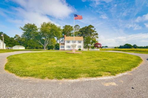 Cape Charles Maison | Pet-Friendly Home with Gazebo Minutes to Beach!