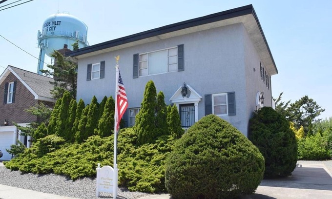 Townsend's Inlet Maison | Pet Friendly in Sea Isle- Great location!