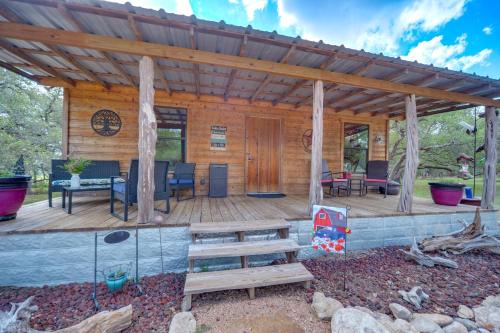 Johnson City Appartement | Pet-Friendly Johnson City Studio with Inspiring View