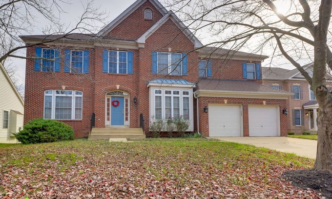Seabrook Maison | Pet-Friendly Lanham Getaway w/ Community Pool!
