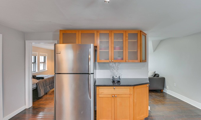 Malden Appartement | Pet-friendly Malden Apartment: 7 Mi to Boston!