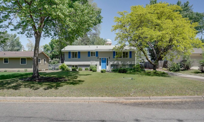 Spring Lake Park Appartement | Pet-Friendly Minneapolis Apt Near Shops & Dining!