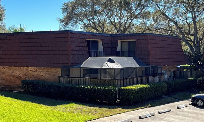 Wedgewood Of Palm Harbor Maison | Pet Friendly Palm Harbor Oasis
