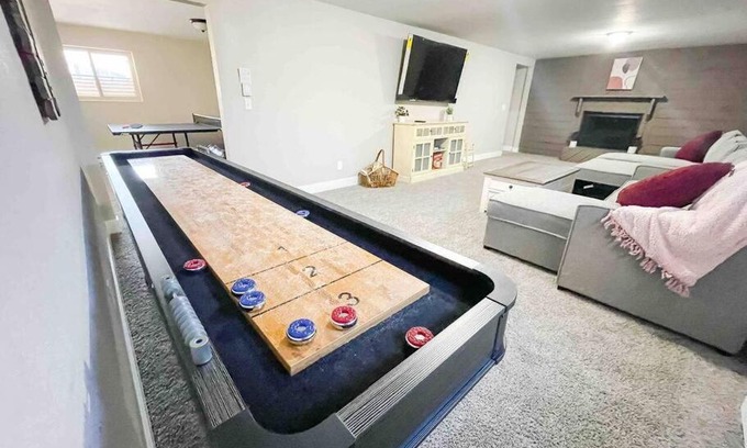 Briargate Maison | PET FRIENDLY/PING PONG/GAME ROOM!FAMILY GATHERING