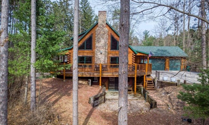 Waupaca Cabine | Pet friendly, Private Lot - Richmond Waupaca Cabin