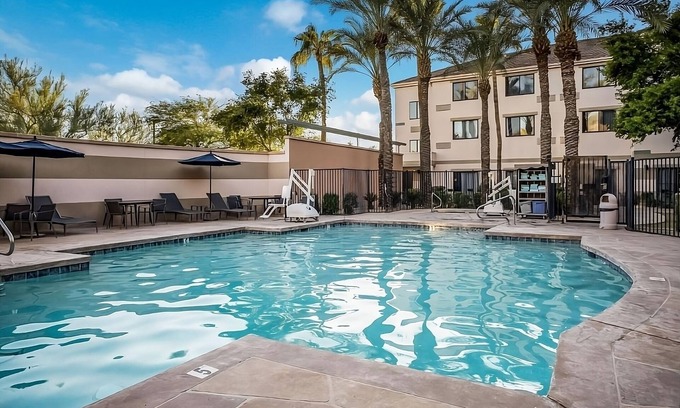 Chandler Appartement | Pet-friendly Property Close to Makutu's Island ! w/ Outdoor Pool & Hot Tub