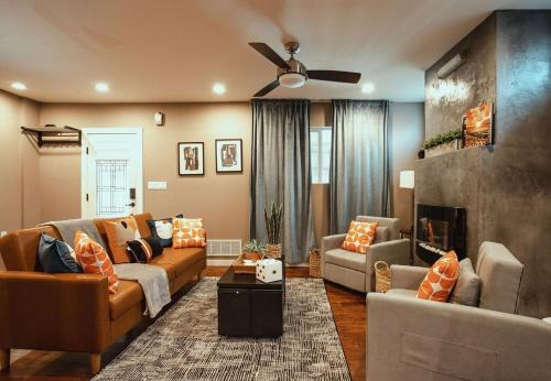 South Side Slopes Appartement | Pet-Friendly Southside Getaway - Sleeps 12