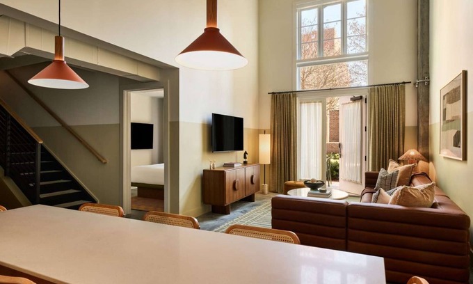 Yamacraw Village Appartement | Pet-Friendly Stay + Pool & Bike Rentals