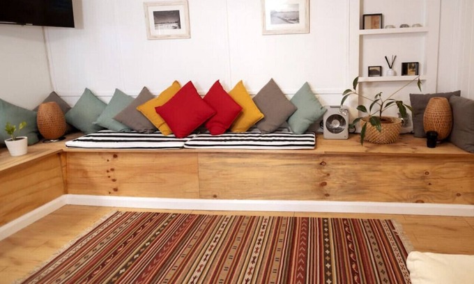 Freshwater Appartement | Pet Friendly Studio Apart w/t Patio Garden
