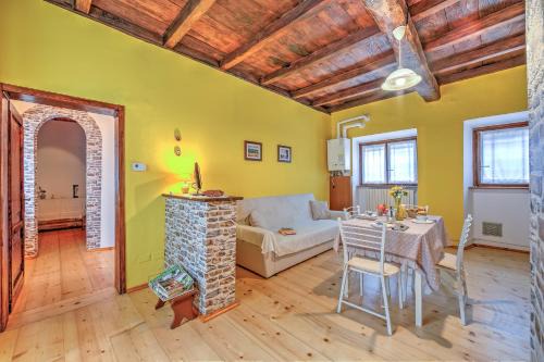 Brovello Appartement | Petit Coeur Dans L' Ancien Village - Happy Rentals