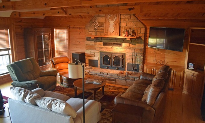 Morrilton Maison | Petit Jean Cliffhouse, South Brow Petit Jean Mountain